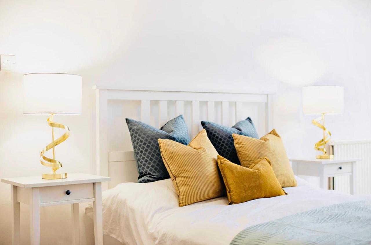 Spacious & Charming Garden Flat -Zone 2- Great For Central London Access Екстер'єр фото