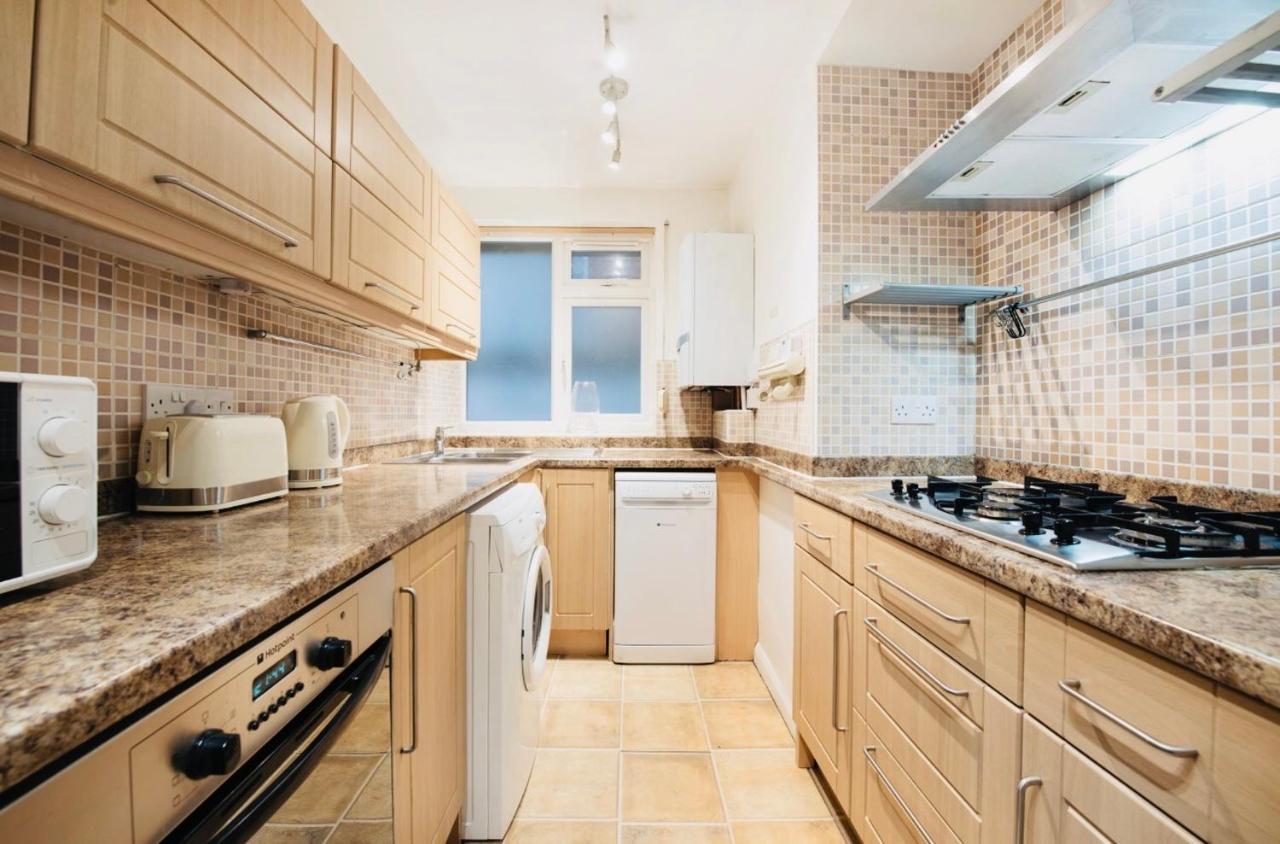 Spacious & Charming Garden Flat -Zone 2- Great For Central London Access Екстер'єр фото