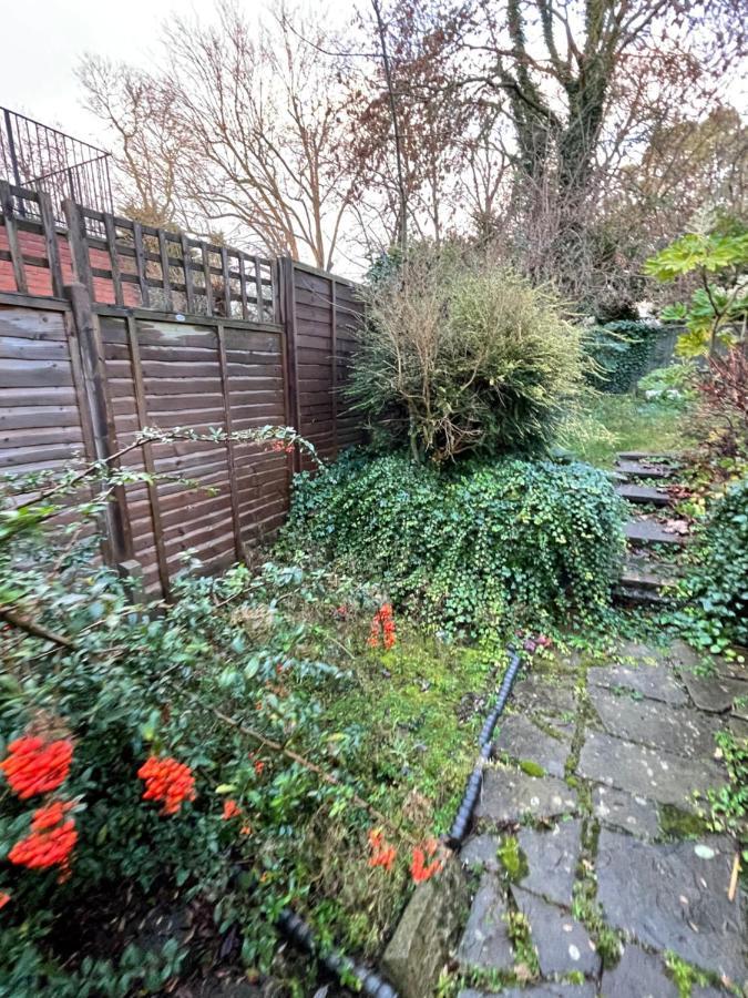 Spacious & Charming Garden Flat -Zone 2- Great For Central London Access Екстер'єр фото